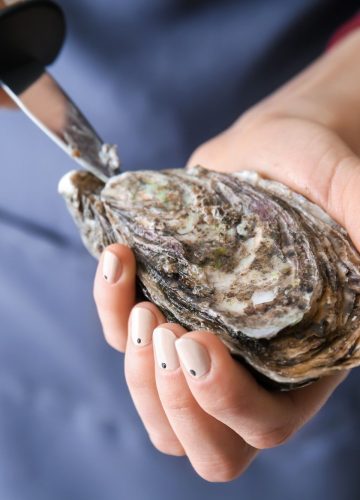 Cleaning Oysters